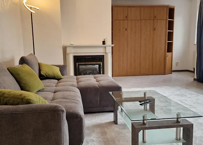 Platanenhof Lindenstrasse 32a Appartement *