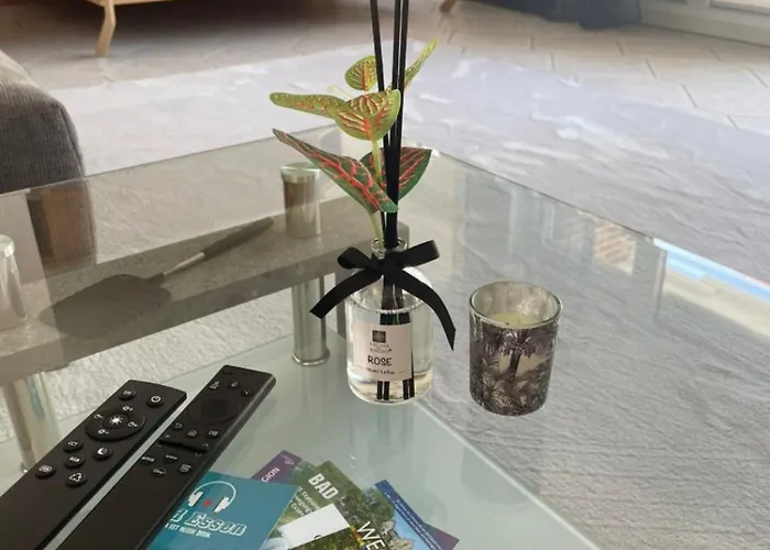 Platanenhof Lindenstrasse 32a *